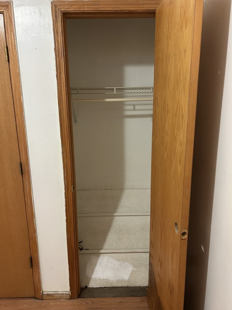 811 North Randall Road, Unit B Aurora, IL 60506 - Photo 32 of 53