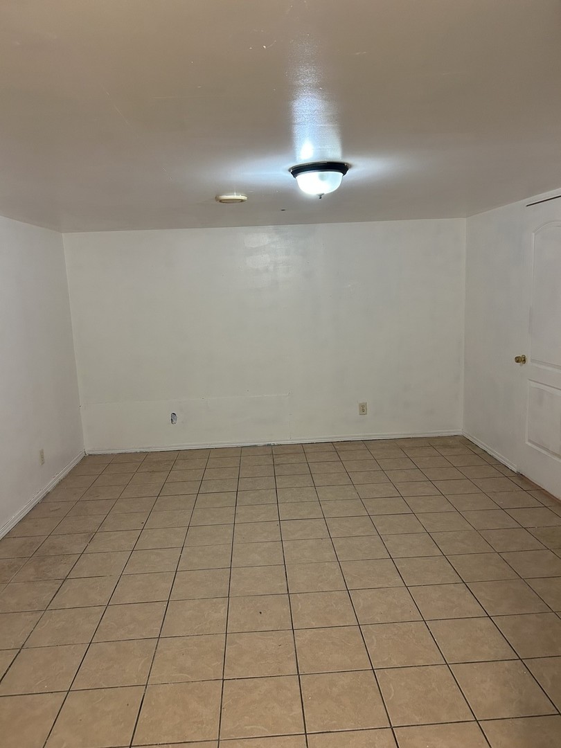 811 North Randall Road, Unit B Aurora, IL 60506 - Photo 39 of 53