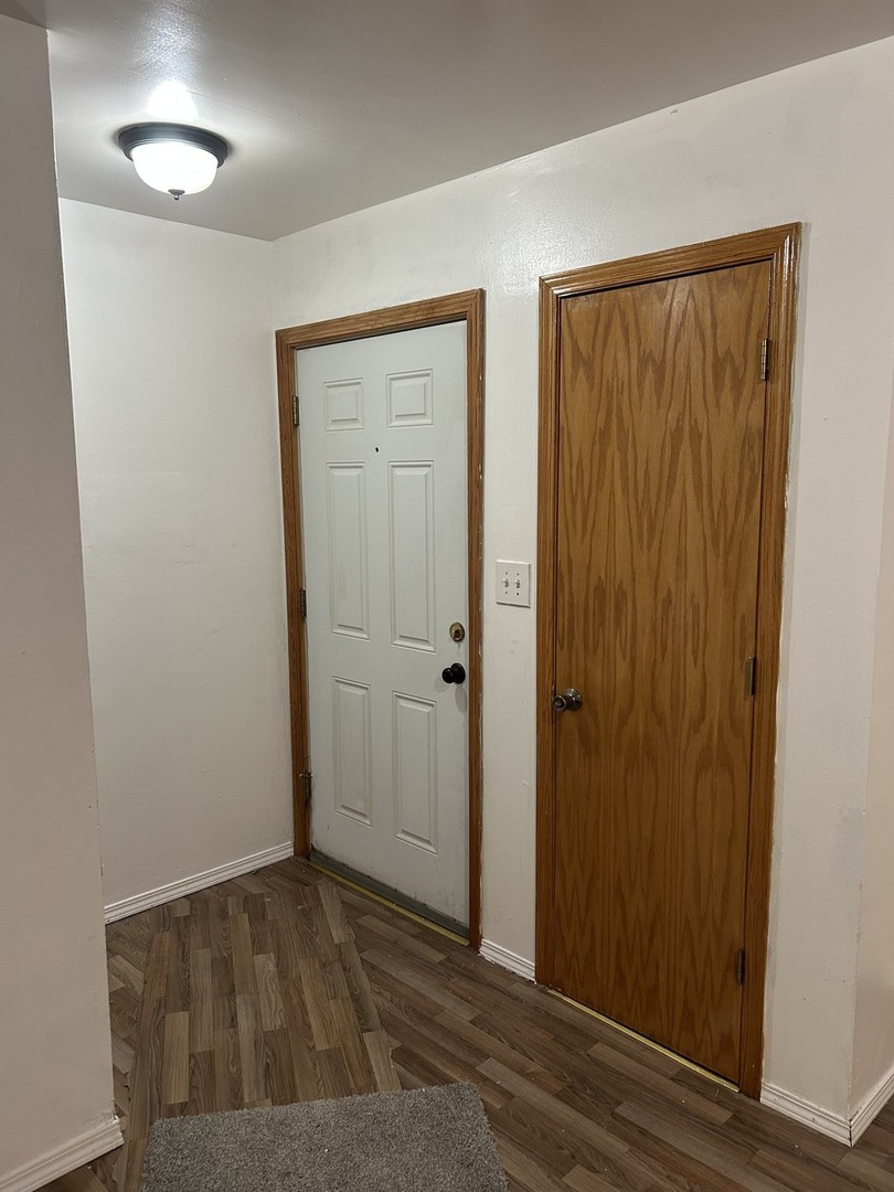 811 North Randall Road, Unit B Aurora, IL 60506 - Photo 6 of 53