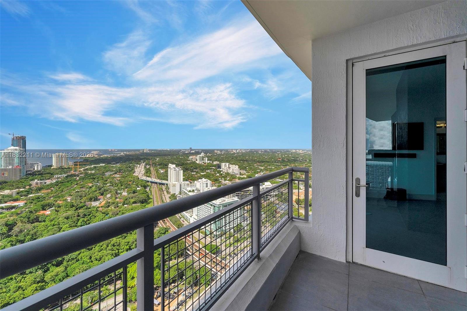 60 Southwest 13th Street, Unit 3400 Miami, FL 33130 - Photo 29 of 51