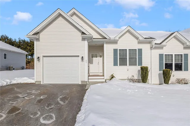 $352,836 | 107 Old River Road, Unit 11, Lincoln, RI 02865