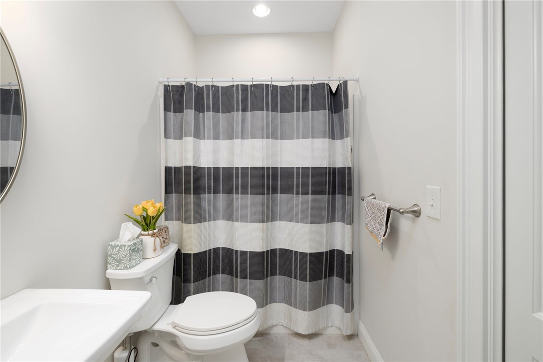 107 Old River Road, Unit 11 Lincoln, RI 02865 - Photo 16 of 21