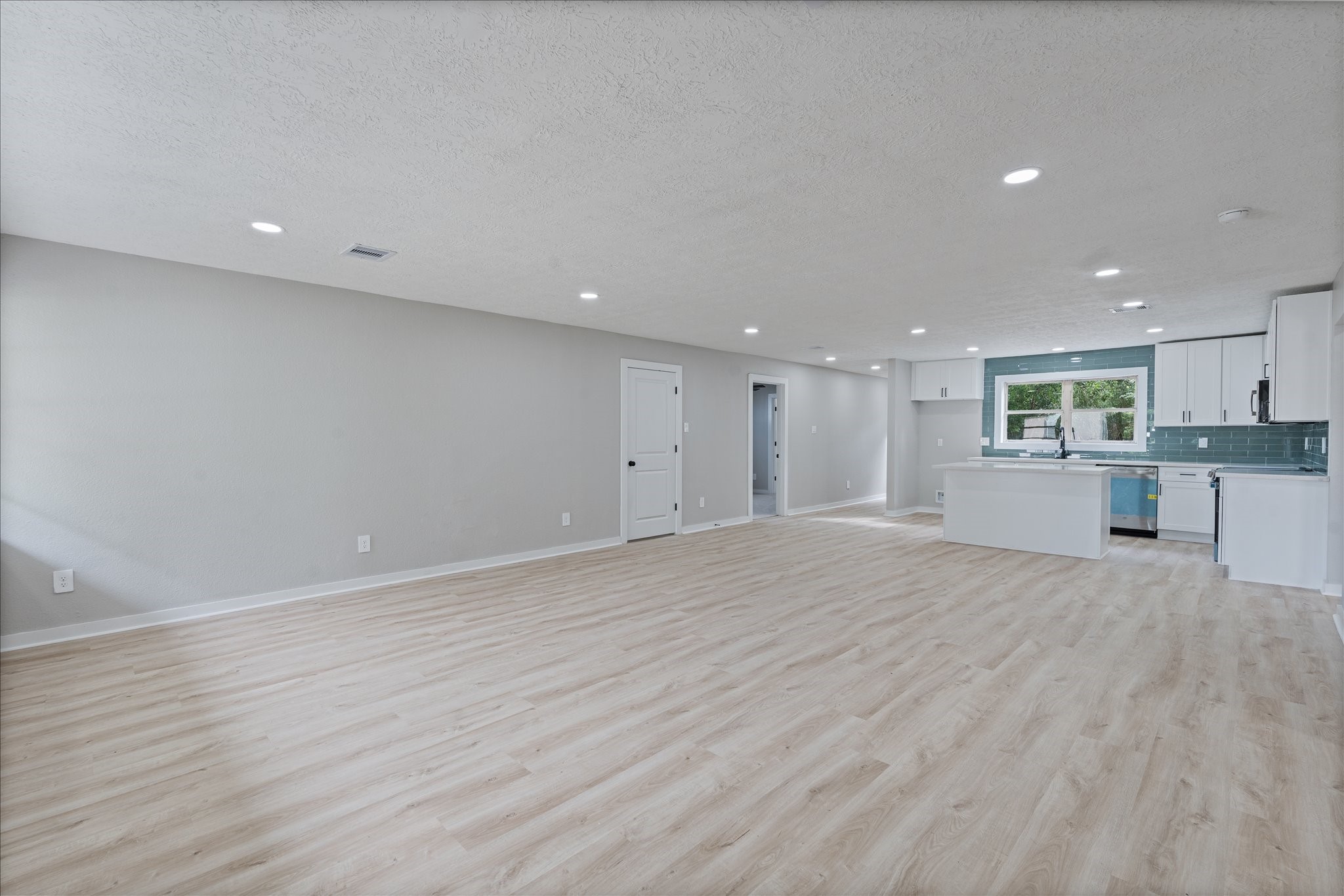 2007 Vince Street Pasadena, TX 77502 - Photo 3 of 29