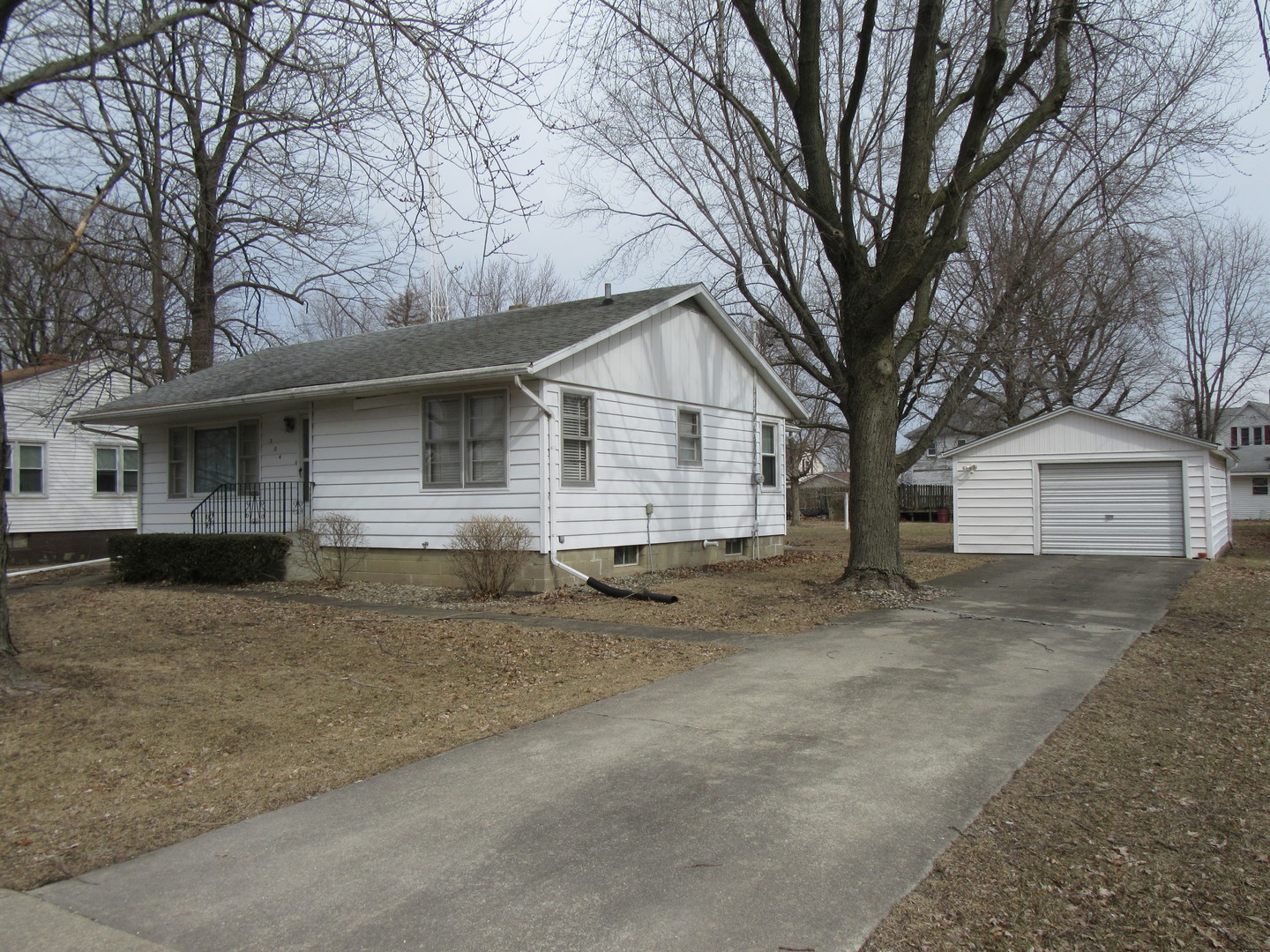 304 2nd Street Danforth, IL 60930 - Photo 14 of 16