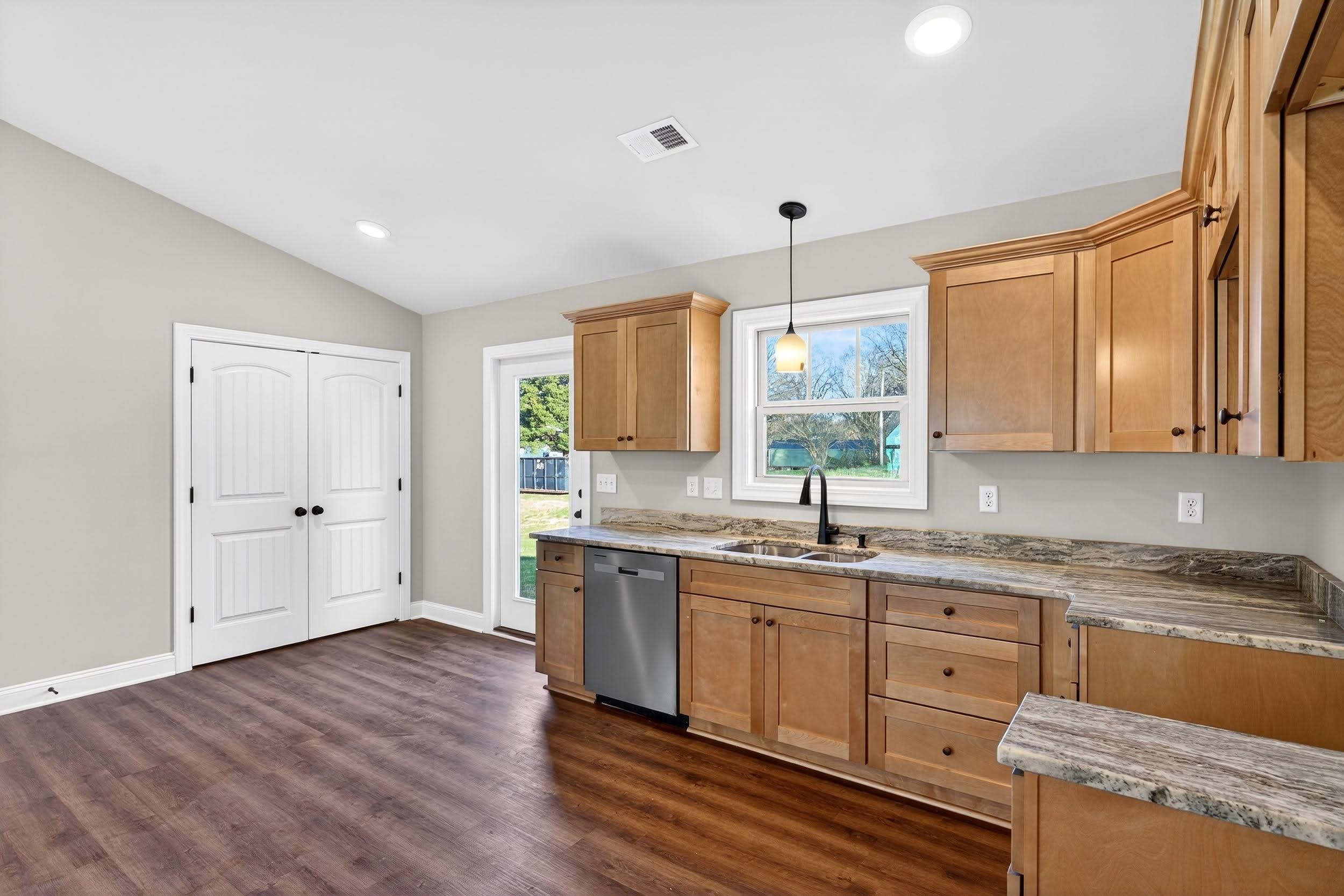 214 Gaffney Avenue Gaffney, SC 29341 - Photo 22 of 27