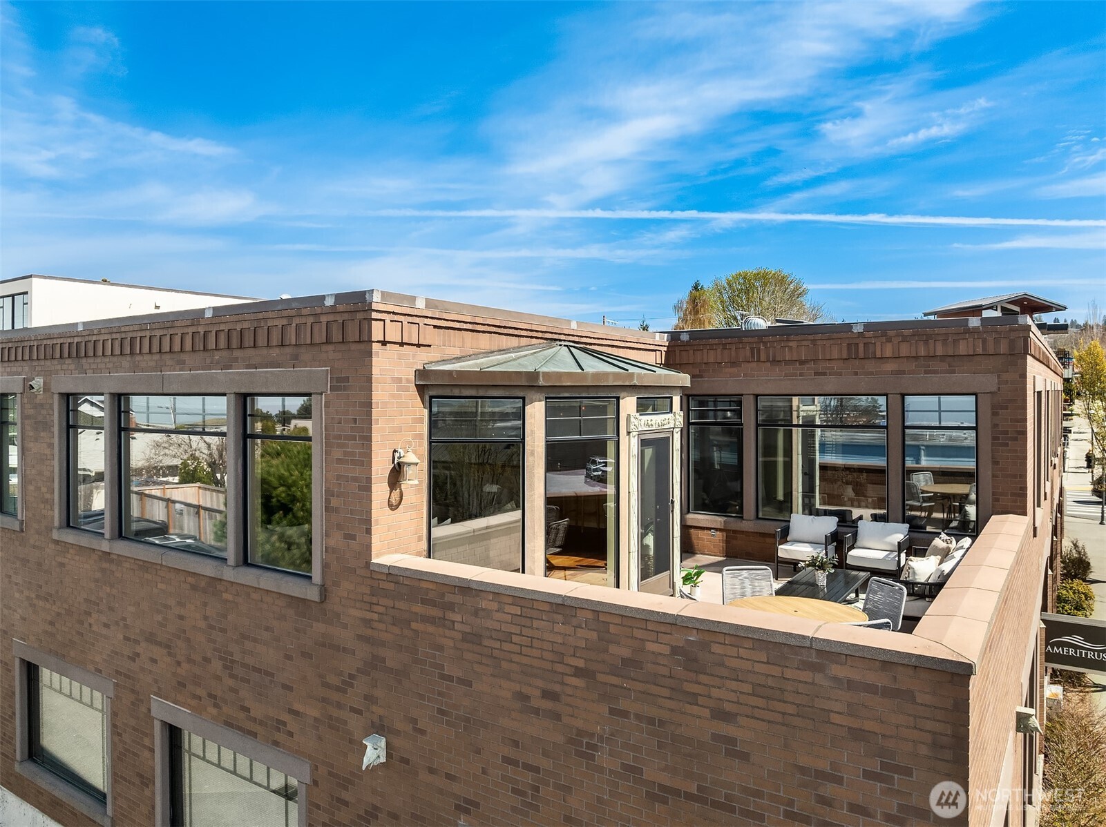 111 Main Street, Unit 203 Edmonds, WA 98020 - Photo 24 of 40