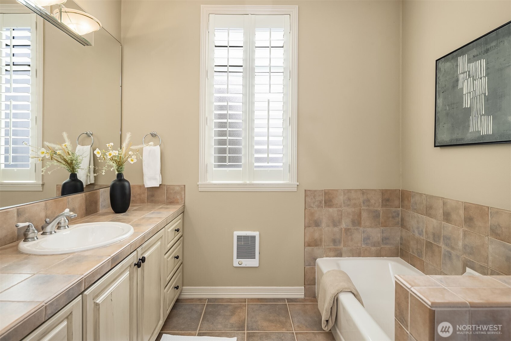 111 Main Street, Unit 203 Edmonds, WA 98020 - Photo 29 of 40