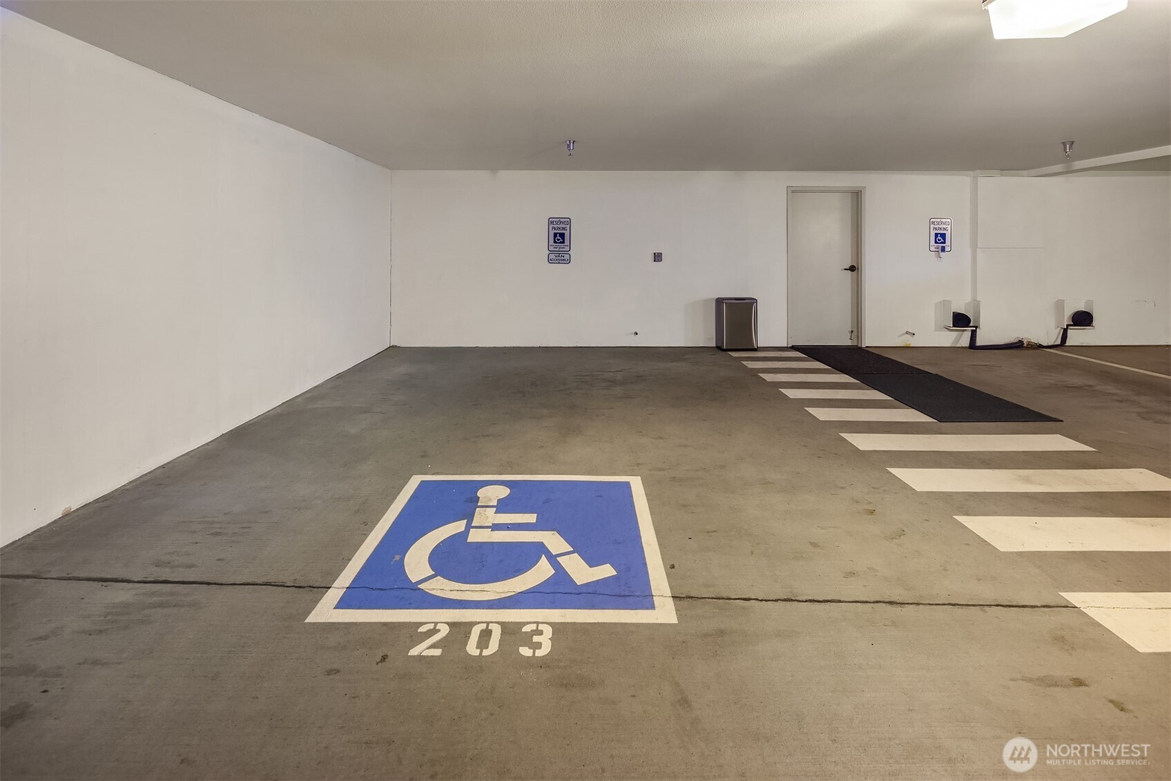 111 Main Street, Unit 203 Edmonds, WA 98020 - Photo 34 of 40