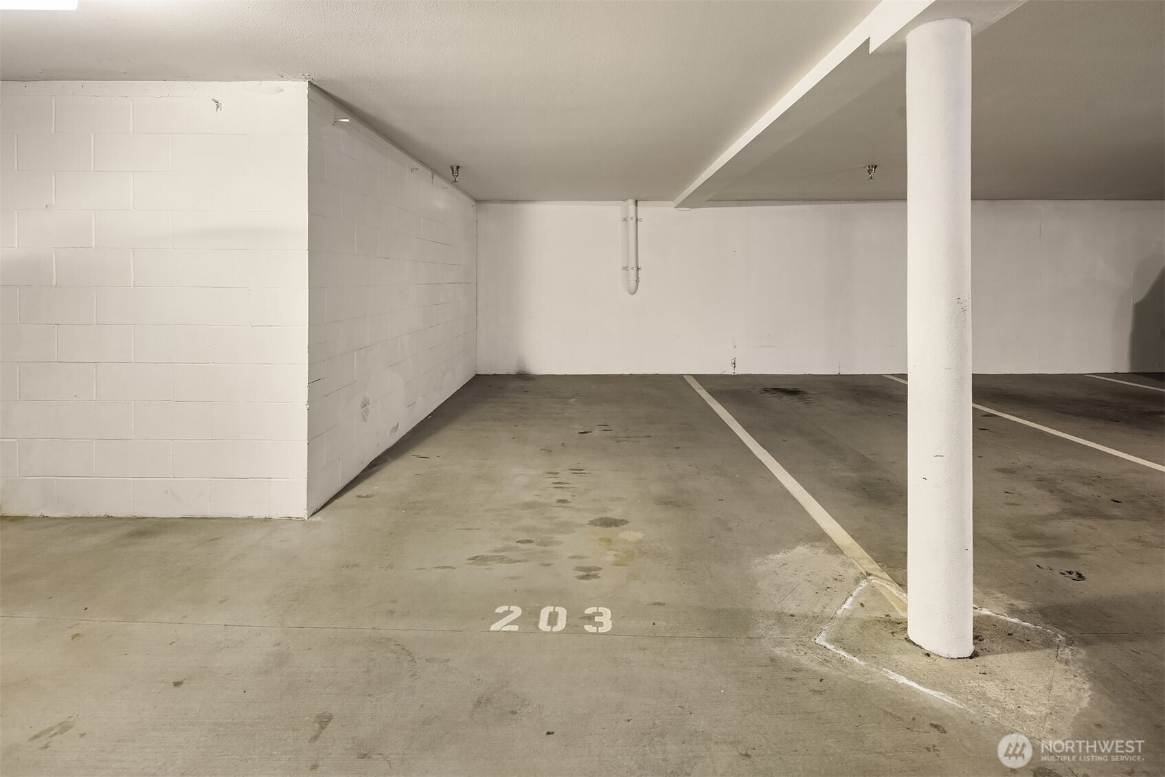 111 Main Street, Unit 203 Edmonds, WA 98020 - Photo 35 of 40