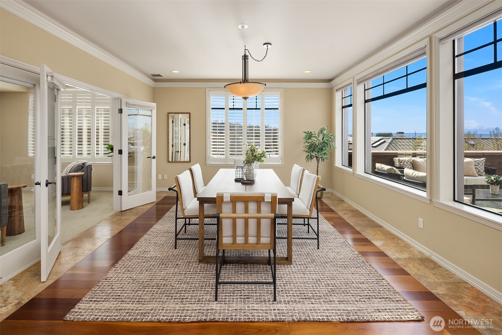 111 Main Street, Unit 203 Edmonds, WA 98020 - Photo 8 of 40