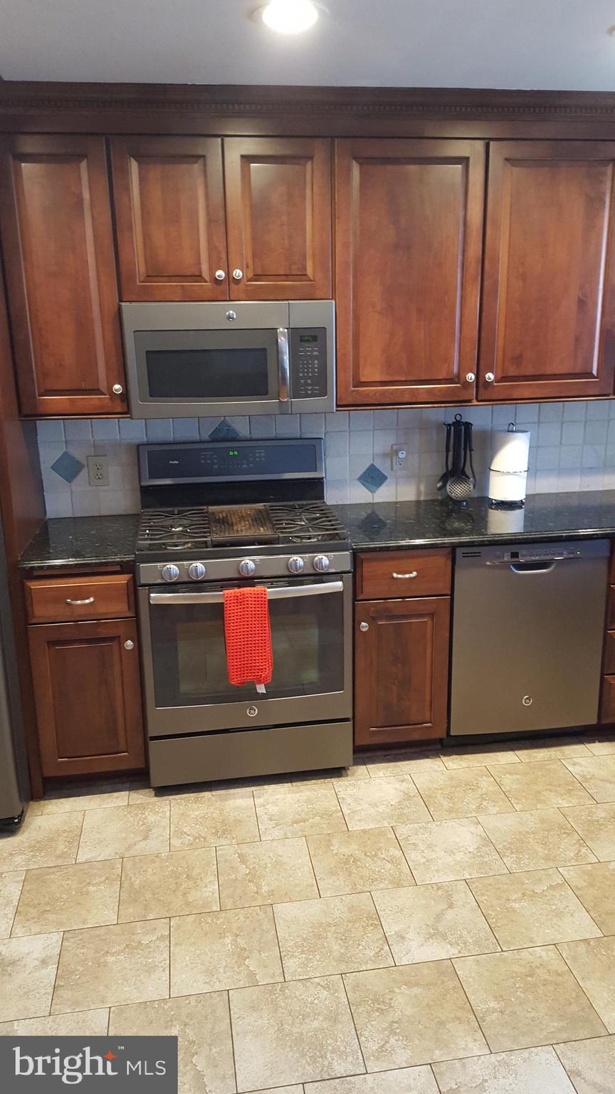 128 Stoney Hill Road Ridley Park, PA 19078 - Photo 8 of 36 Gallery Image 8