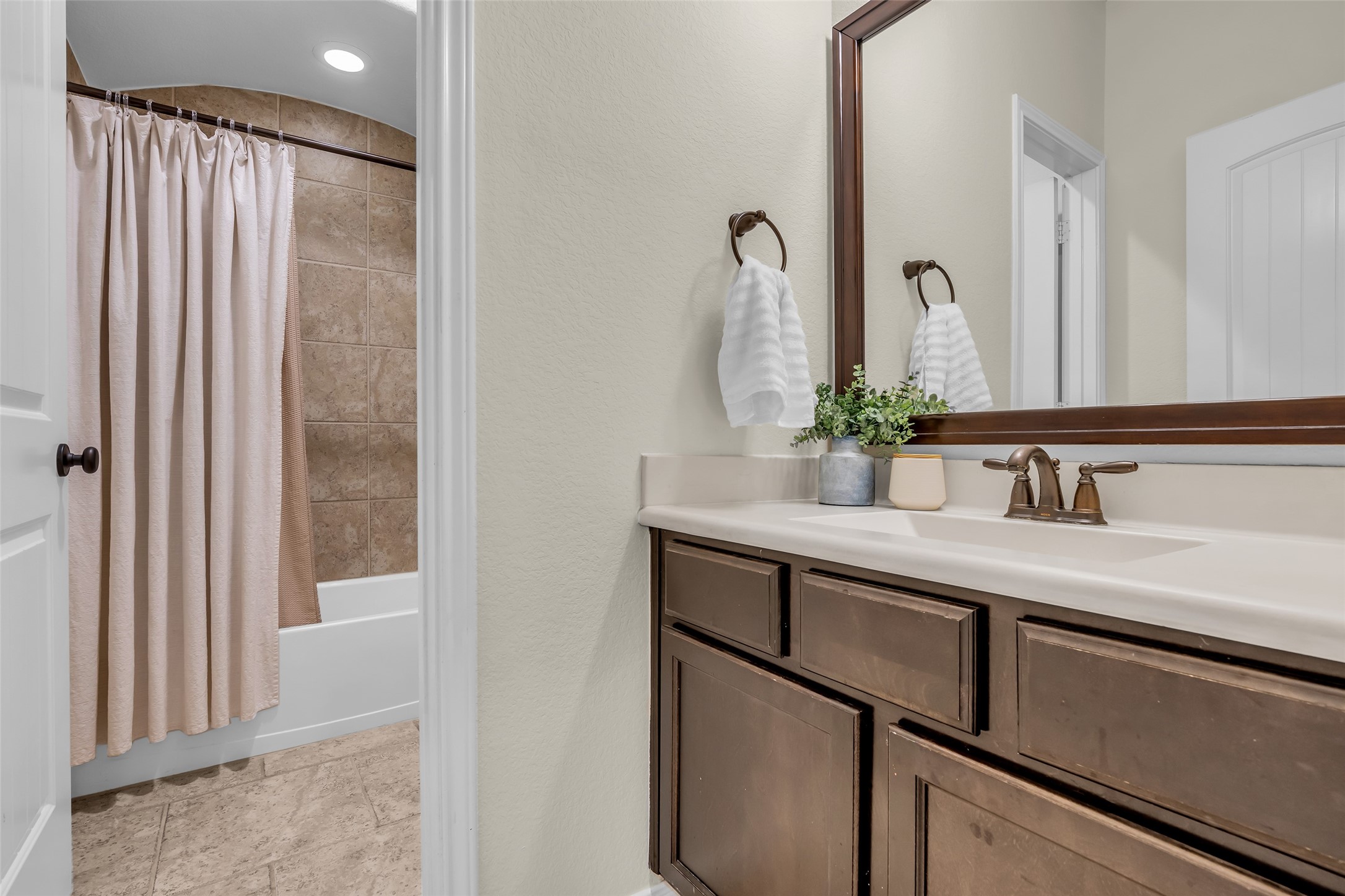 4503 Fenway Park Way Spring, TX 77389 - Photo 28 of 36 Secondary Full Bath