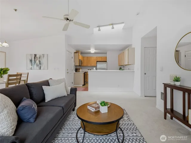 $540,000 | 1733 Northwest 59th Street, Unit 301, Seattle, WA 98107