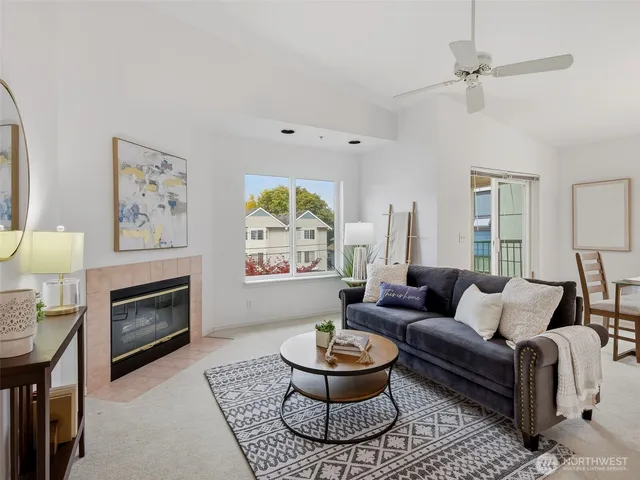 $540,000 | 1733 Northwest 59th Street, Unit 301, Seattle, WA 98107