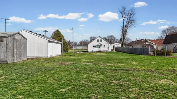 $149,900 | 104 Allen Street, Allerton, IL 61810