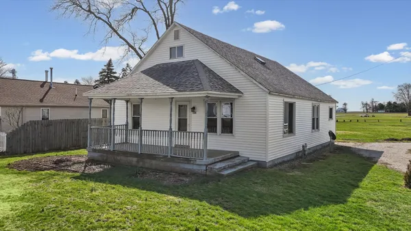 $149,900 | 104 Allen Street, Allerton, IL 61810