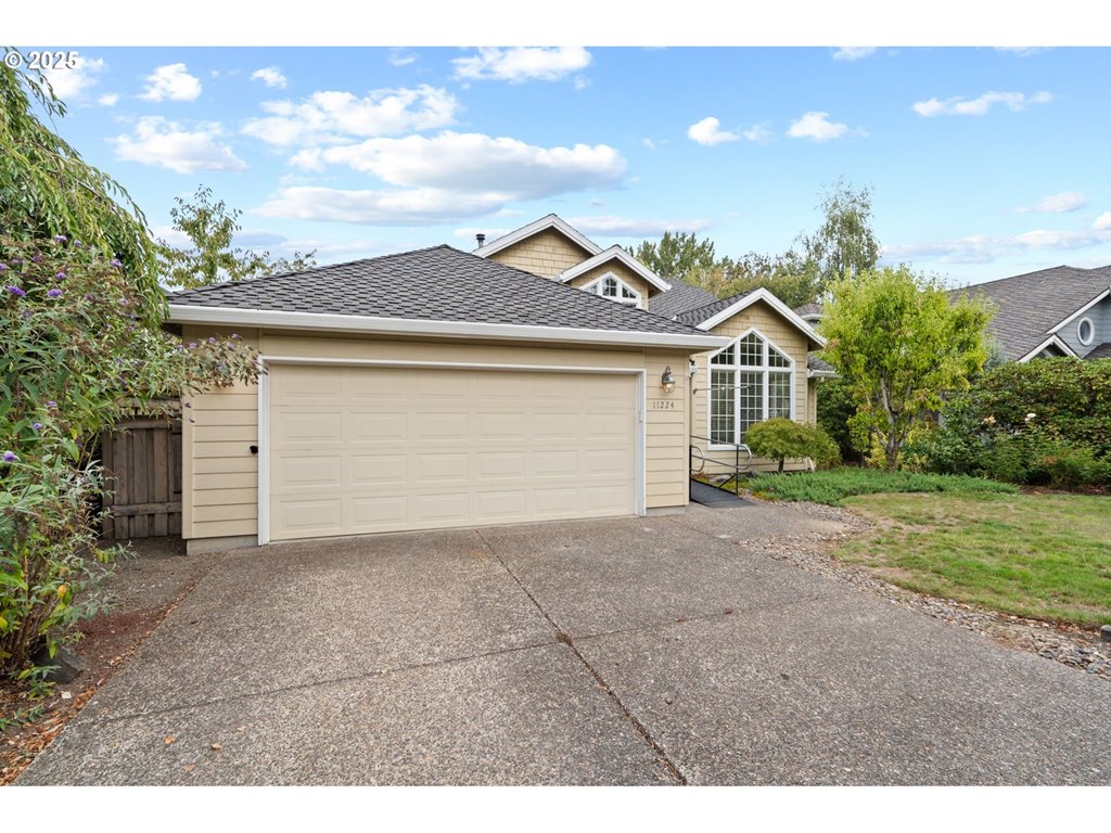 11224 Southwest Pintail Loop Beaverton, OR 97007 - Photo 1 of 32 Gallery Image 1