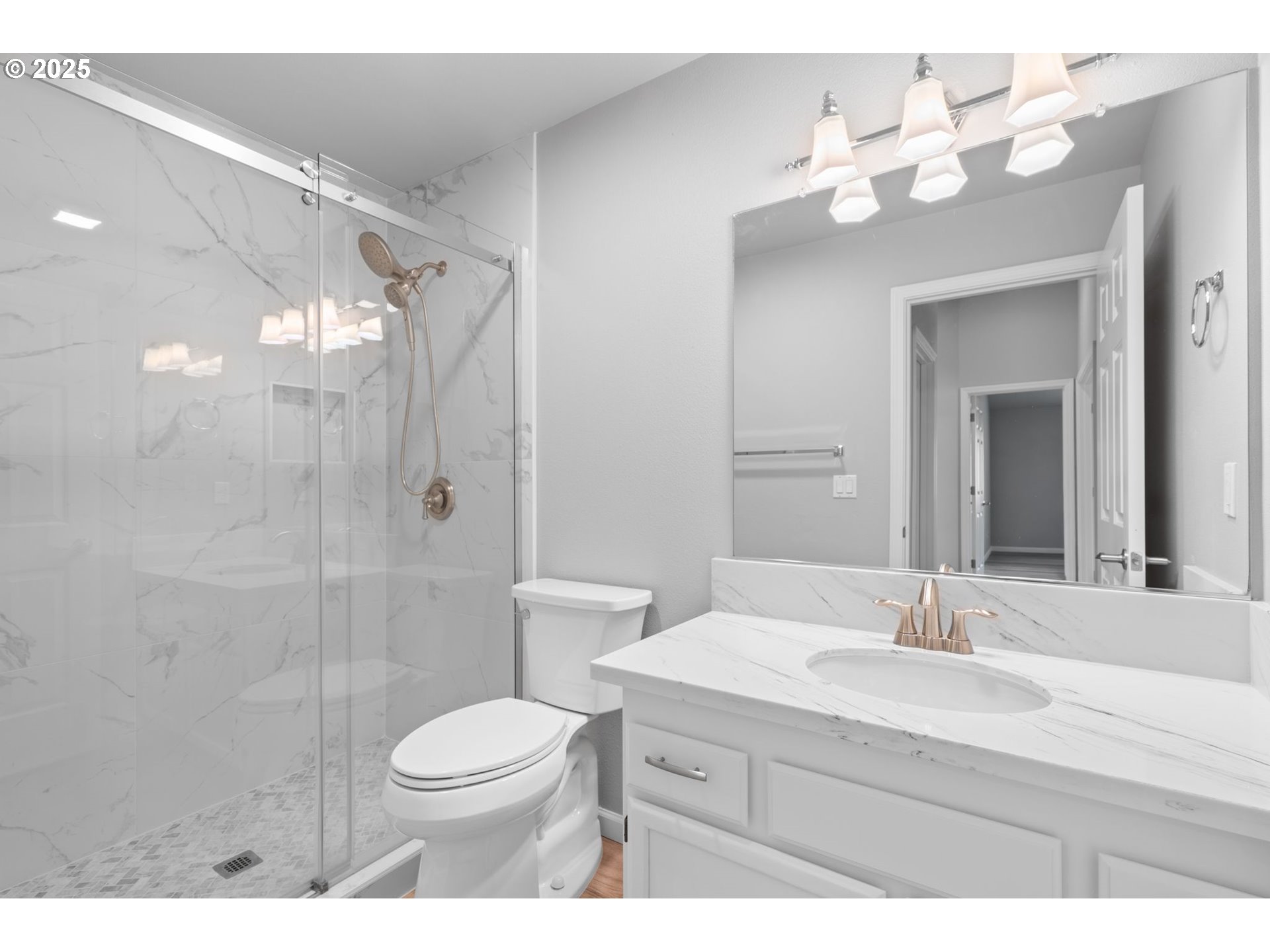 11224 Southwest Pintail Loop Beaverton, OR 97007 - Photo 21 of 32 Bathroom