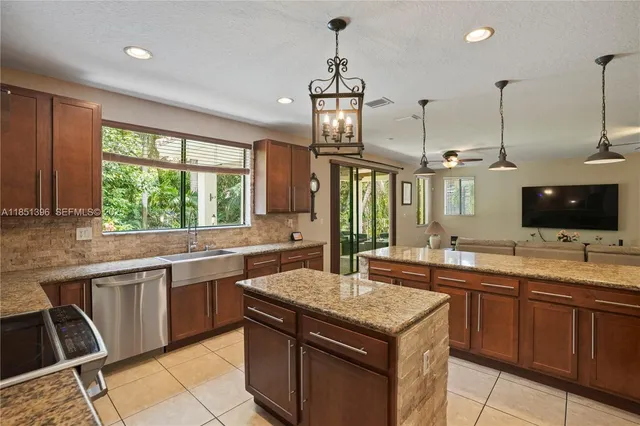 $899,000 | 7714 Southwest 193rd Street, Cutler Bay, FL 33157