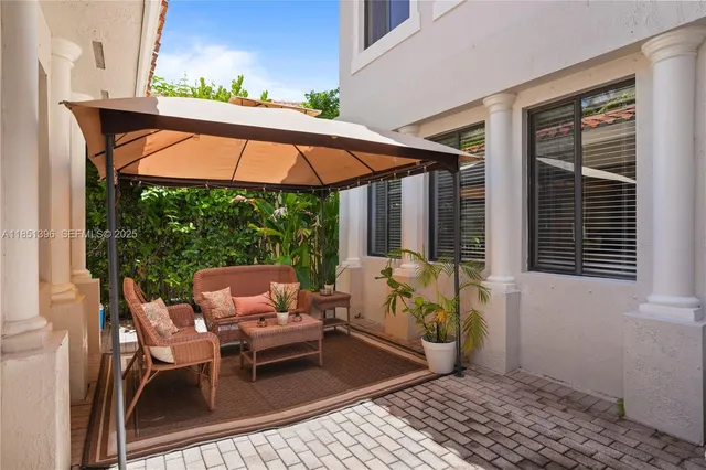 $899,000 | 7714 Southwest 193rd Street, Cutler Bay, FL 33157