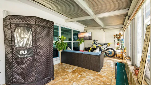 $890,000 | 935 Nautilus Isle, Dania Beach, FL 33004