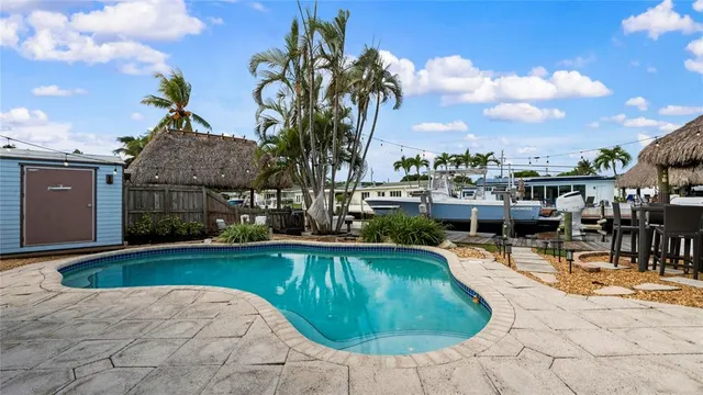 $890,000 | 935 Nautilus Isle, Dania Beach, FL 33004