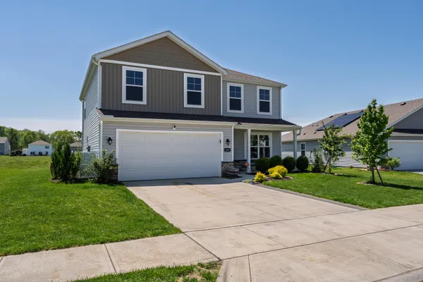 $369,000 | 403 Saint James Gate, Newark, OH 43055