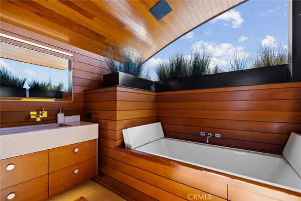 $45,000 | 1509 East Bay Avenue, Newport Beach, CA 92661