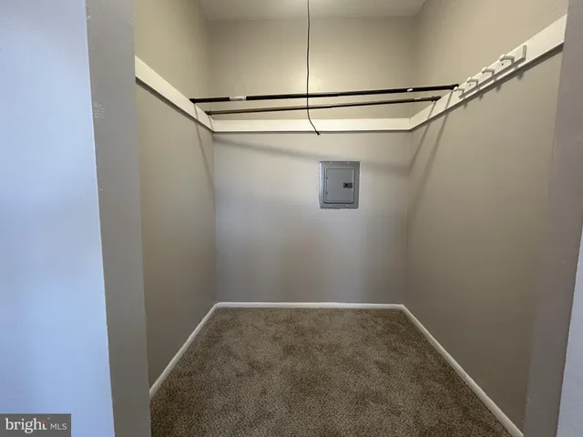 $1,500 | 201 1/2 Philadelphia Pike, Unit 216, Wilmington, DE 19809