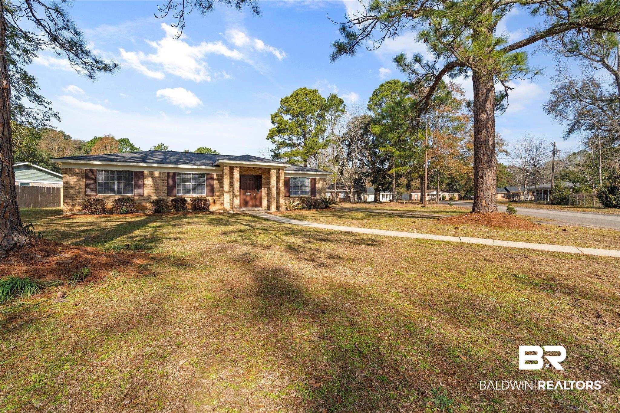 6848 Sandra Drive Theodore, AL 36582 - Photo 14 of 21 View of yard