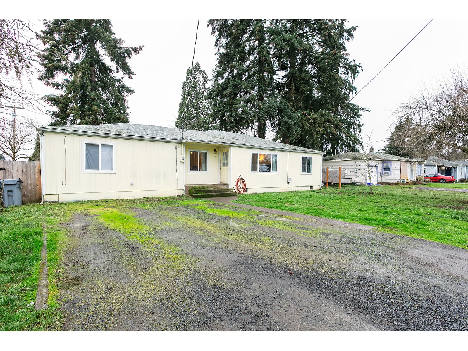 610 54th Street Springfield, OR 97478 - Photo 2 of 28