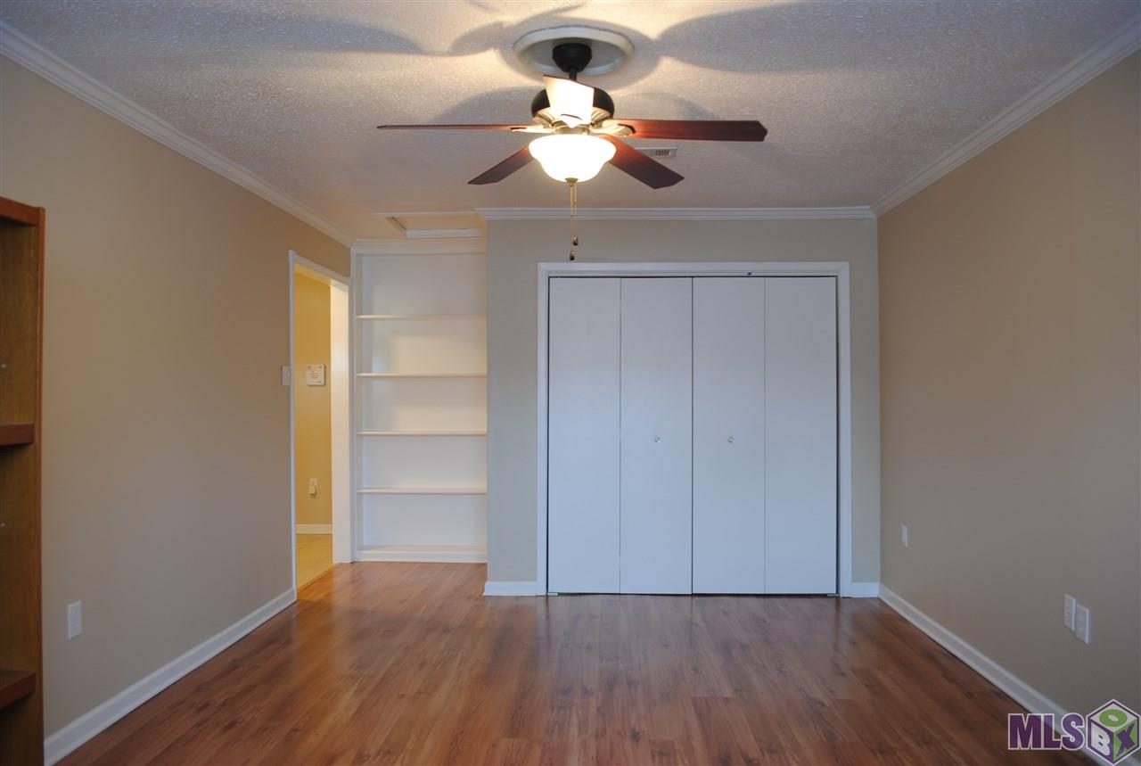 13786 Broad Court Baton Rouge, LA 70810 - Photo 3 of 15 Gallery Image 3