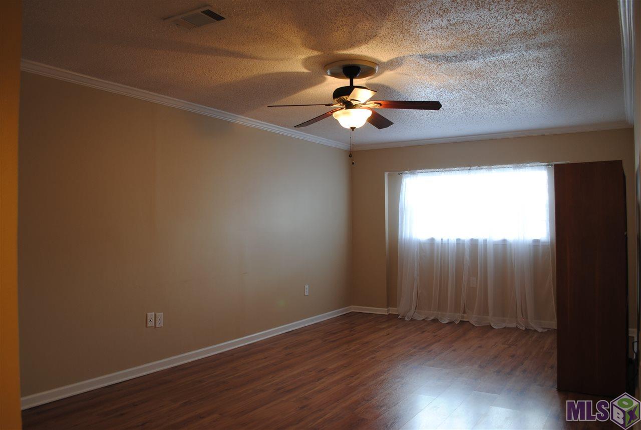 13786 Broad Court Baton Rouge, LA 70810 - Photo 4 of 15 Gallery Image 4