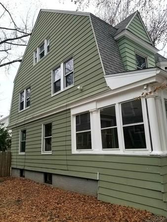 46 Irvington Street Springfield, MA 01108 - Photo 3 of 28 Gallery Image 3
