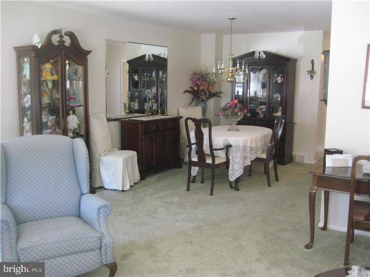 3331 South Keswick Road Philadelphia, PA 19114 - Photo 2 of 21 Gallery Image 2
