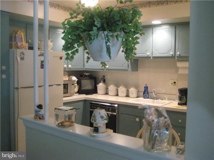 3331 South Keswick Road Philadelphia, PA 19114 - Photo 5 of 21 Gallery Image 5