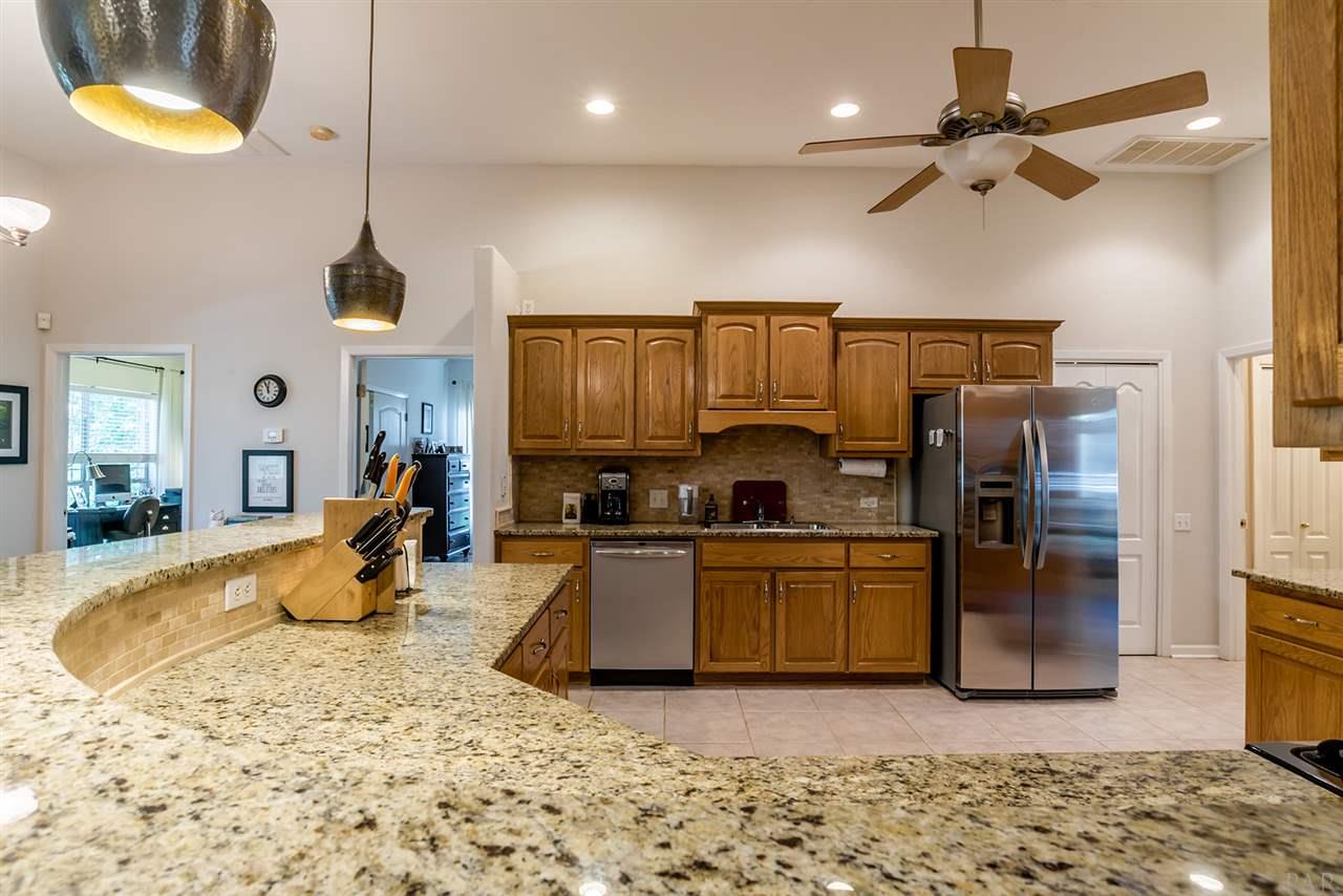 10071 Rookery Road Pensacola, FL 32507 - Photo 10 of 46 Gallery Image 10