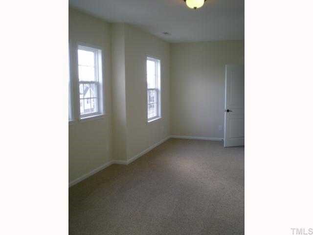 9154 Wooden Road, Unit 270 Raleigh, NC 27617 - Photo 6 of 12 Gallery Image 6