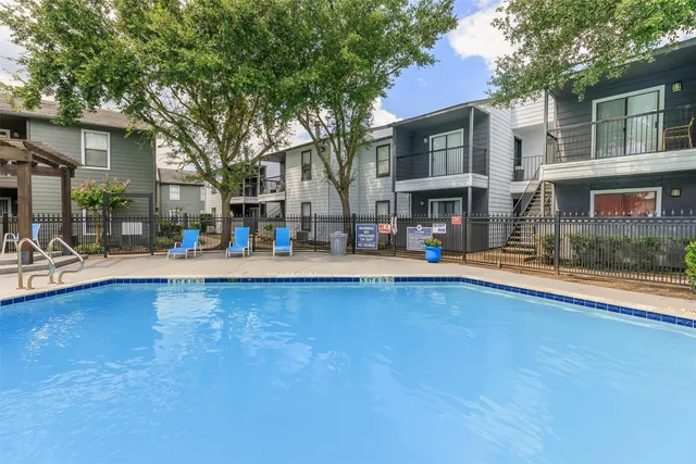 $900 | 265 El Dorado Boulevard, Unit 2323, Webster, TX 77598