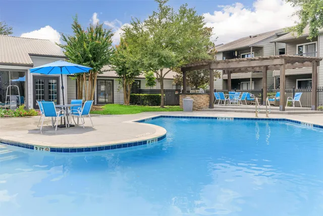 $900 | 265 El Dorado Boulevard, Unit 2323, Webster, TX 77598