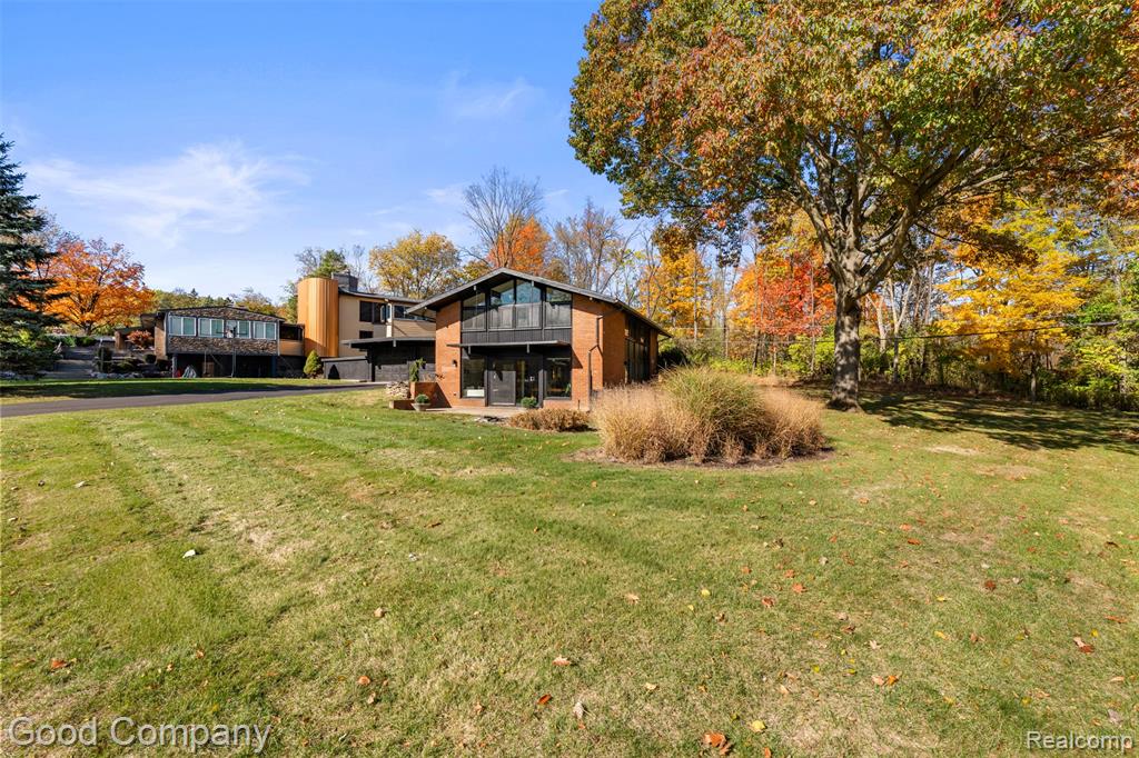 29604 Highmeadow Road Farmington Hills, MI 48334 - Photo 36 of 45