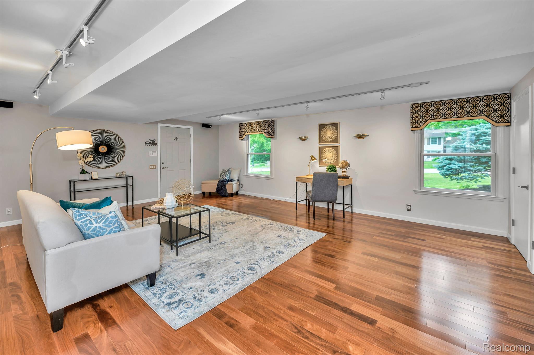 1095 Rock Spring Road Bloomfield Hills, MI 48304 - Photo 29 of 54 Gallery Image 29