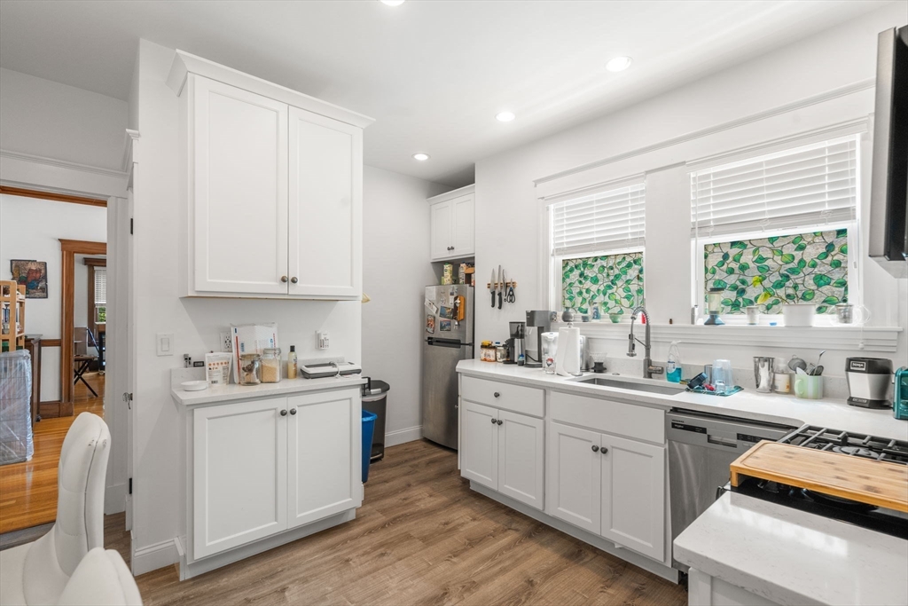 21 Milton Street Somerville, MA 02144 - Photo 17 of 31