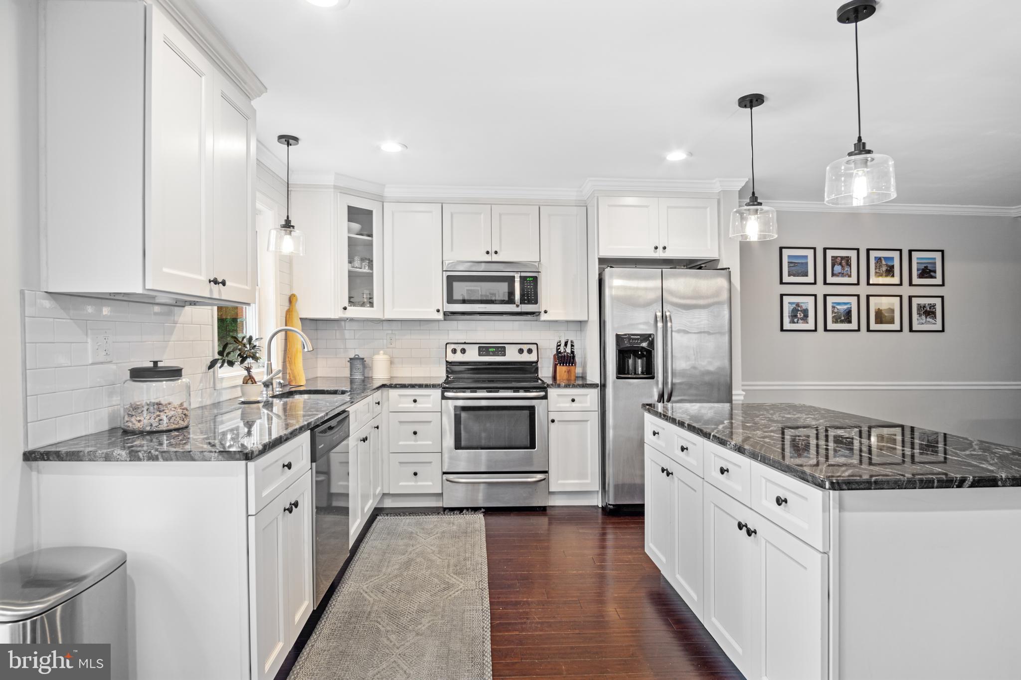 319 Lodge Road Philadelphia, PA 19128 - Photo 1 of 24