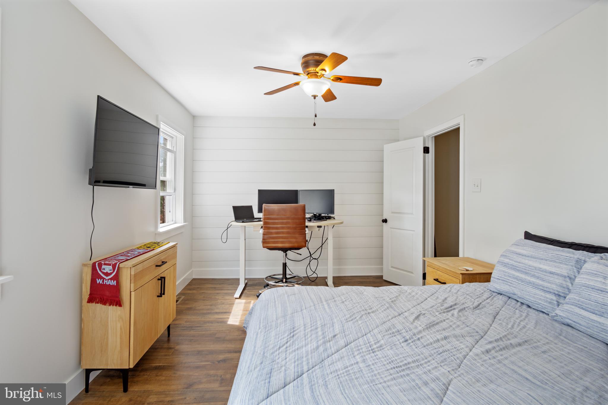 319 Lodge Road Philadelphia, PA 19128 - Photo 12 of 24