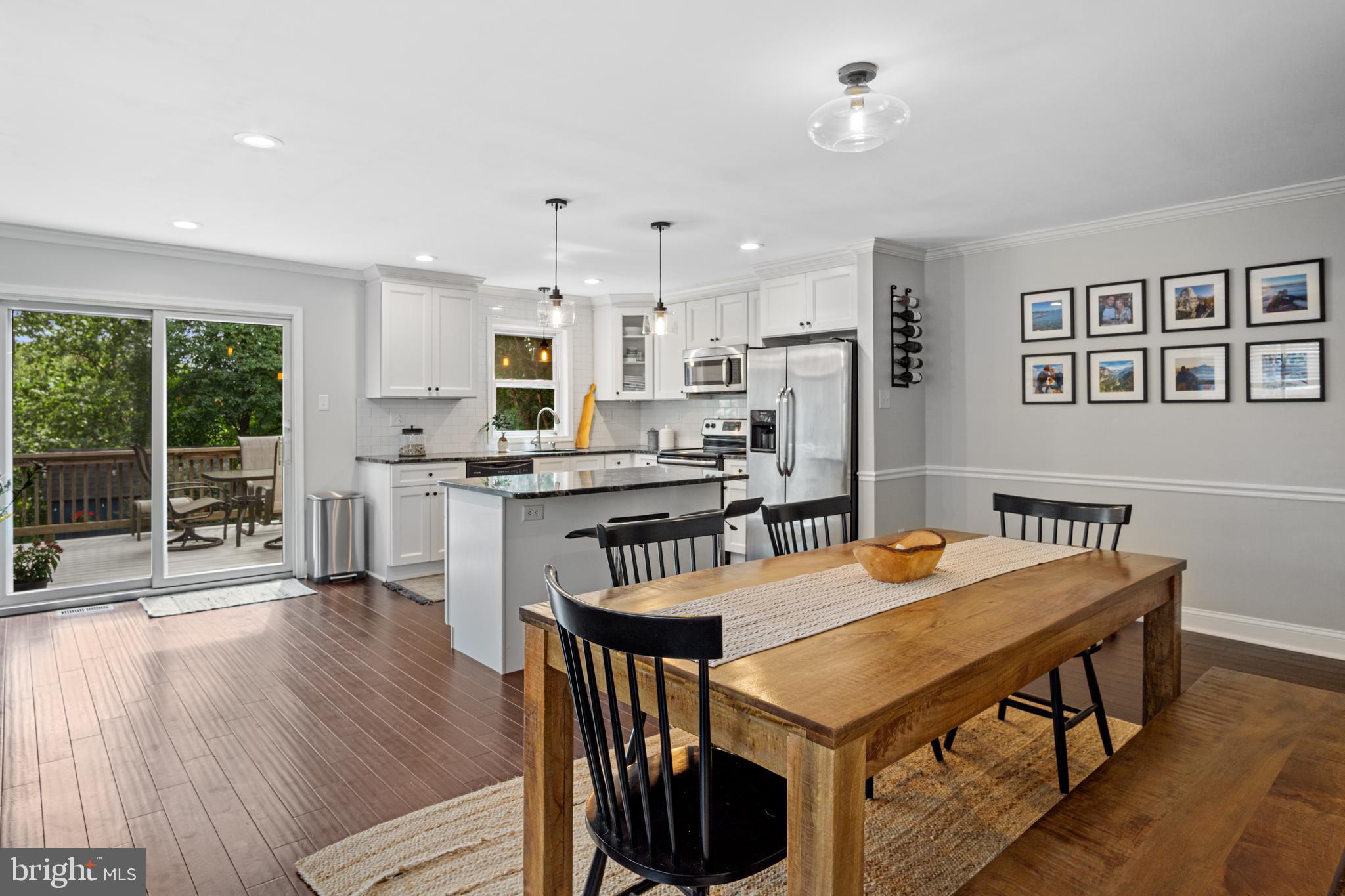 319 Lodge Road Philadelphia, PA 19128 - Photo 2 of 24