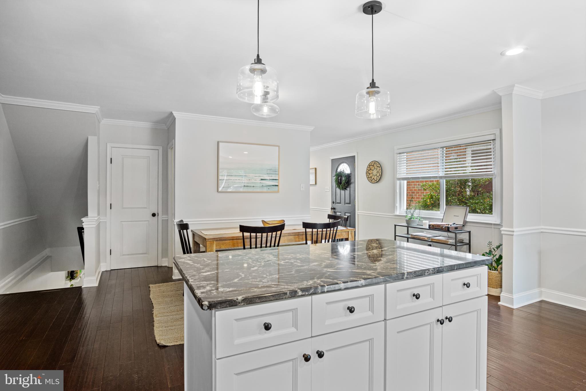 319 Lodge Road Philadelphia, PA 19128 - Photo 4 of 24