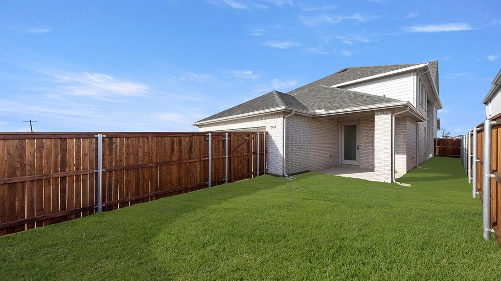 613 Wicklow Court Celina, TX 75009 - Photo 26 of 30 26. 613 Wicklow - Back