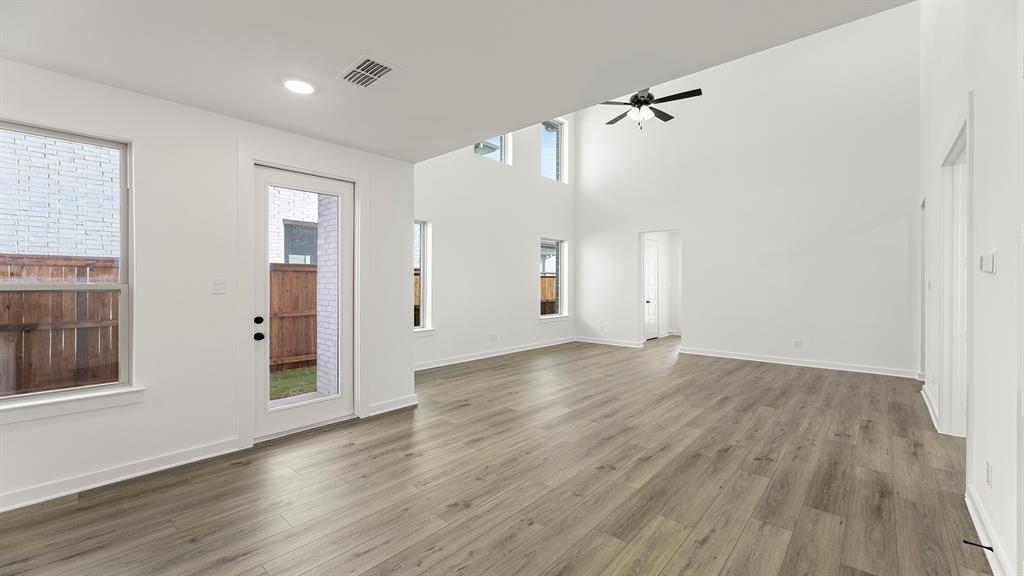 613 Wicklow Court Celina, TX 75009 - Photo 7 of 30 06. 613 Wicklow - Dining