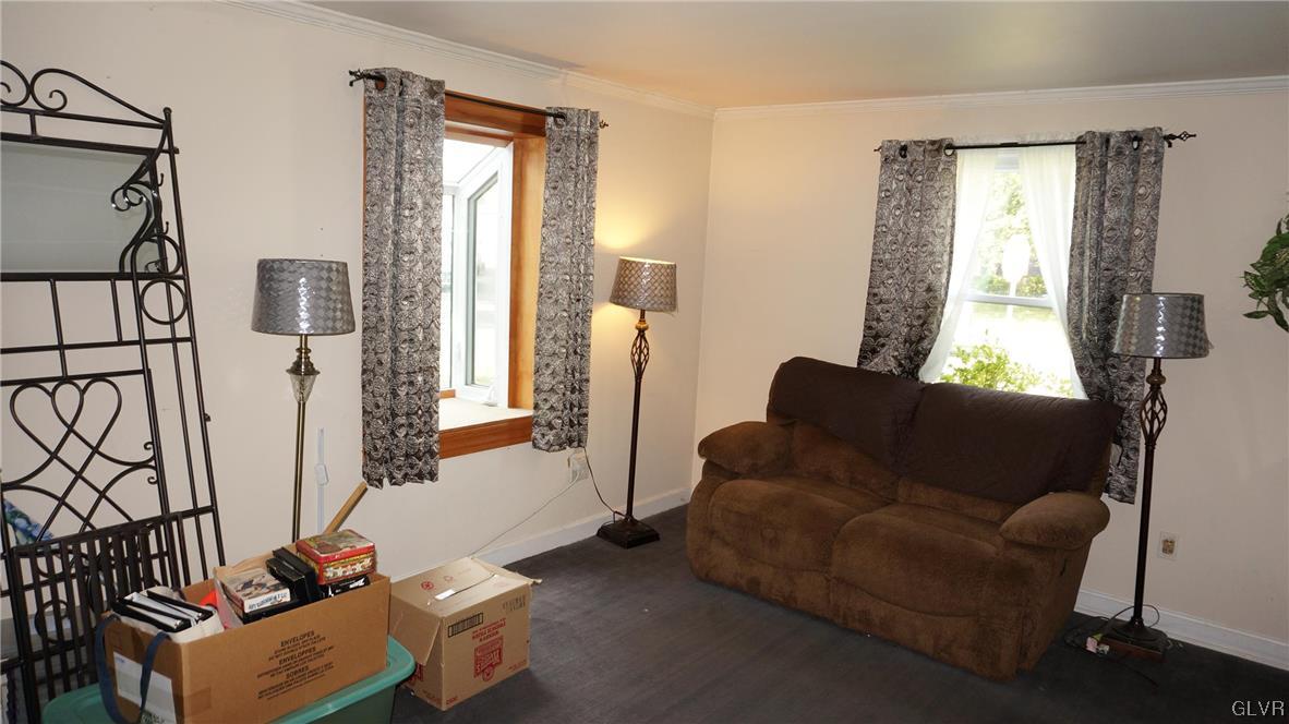 968 Juniper Road Hellertown, PA 18055 - Photo 6 of 33